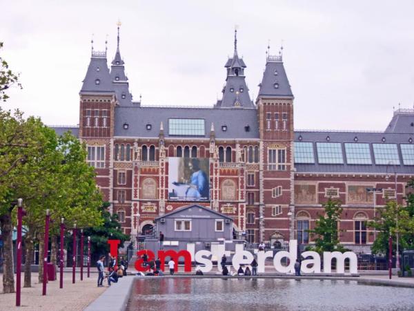 荷兰阿姆斯特丹大学学费