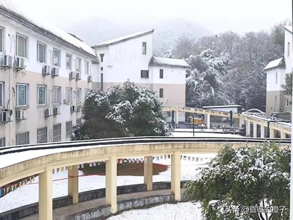 杭州大学学校屋里冬天冷吗