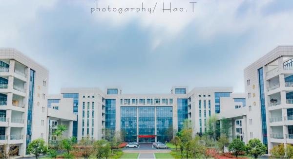 河南科技大学学校图片