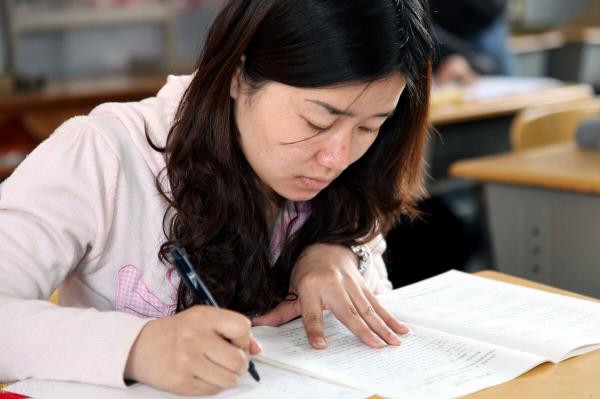 成人初中文凭怎么自考专科_初中文凭怎么自考大专