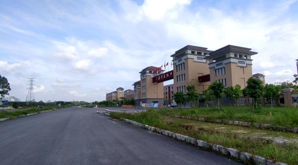 贵港市第一高中新地址在哪里