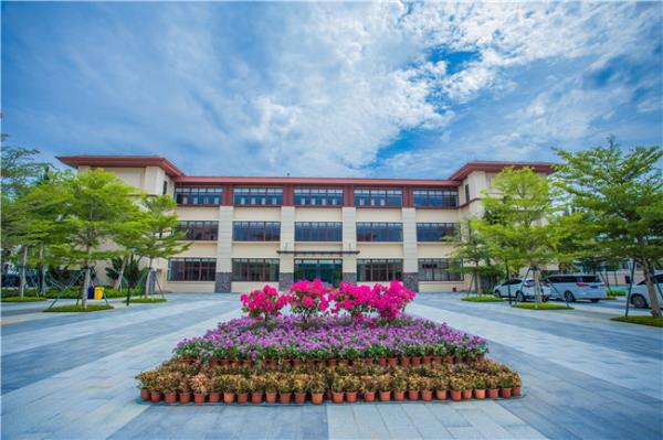 海南省高中学校哪几个好_海南高中哪个学校最好?