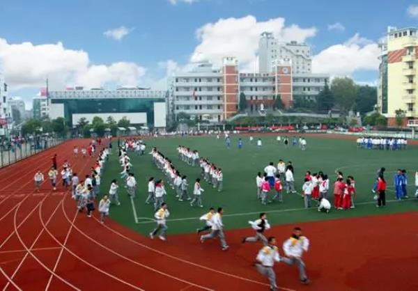 九江最好的私立高中学校