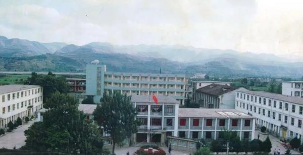 武威市高中学校1980年
